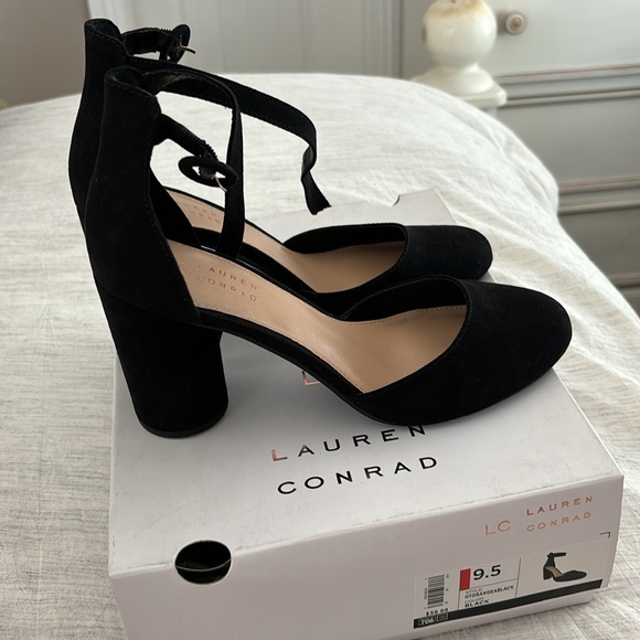 Black closed toe chunky faux suede heal with ankle strap. In good condition. - Picture 3 of 6